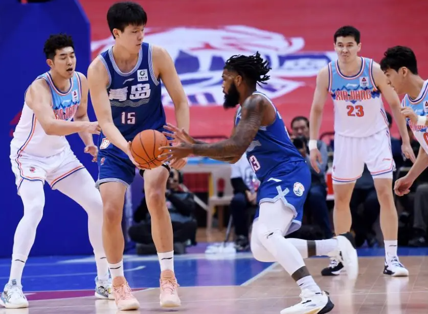 关于赛后CBA季后赛传出新动向，亚特兰大手感冰凉，管理层表态——悬念犹存，资深球员宣示担当的信息-一竞技登录